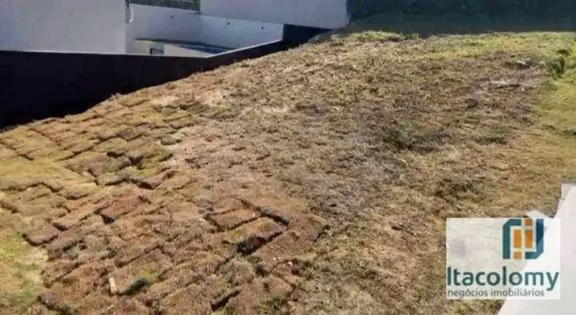 Foto 3 de Terreno / Lote à venda, 373m2 em Santana De Parnaiba - SP