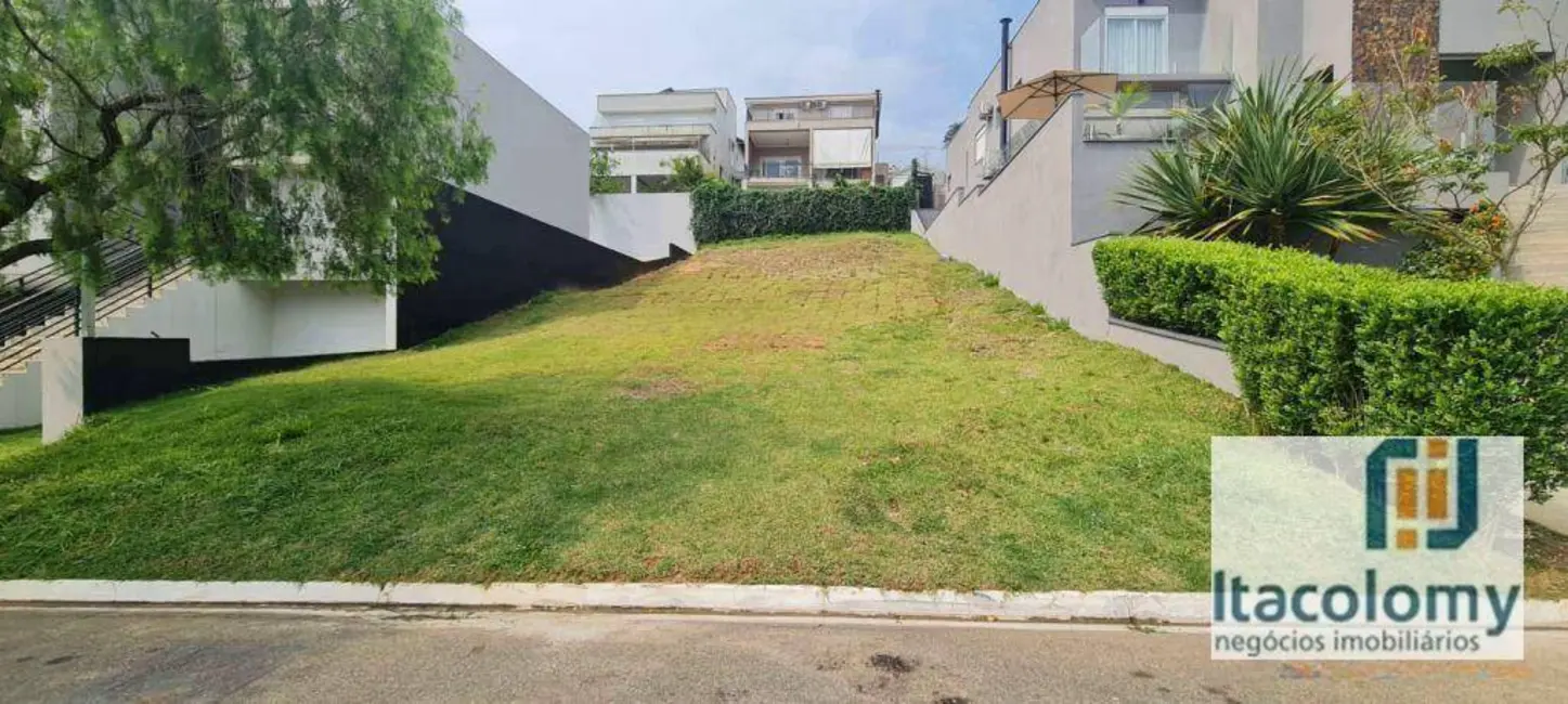 Foto 1 de Terreno / Lote à venda, 373m2 em Santana De Parnaiba - SP
