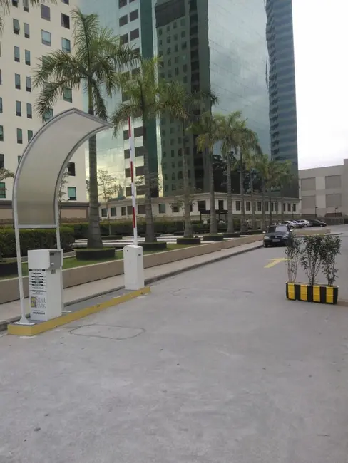 Loja para alugar, 117m2 em Alphaville Industrial, Barueri - SP - imagem 6 Foto 6 de Loja para alugar, 117m2 em Alphaville Industrial, Barueri - SP