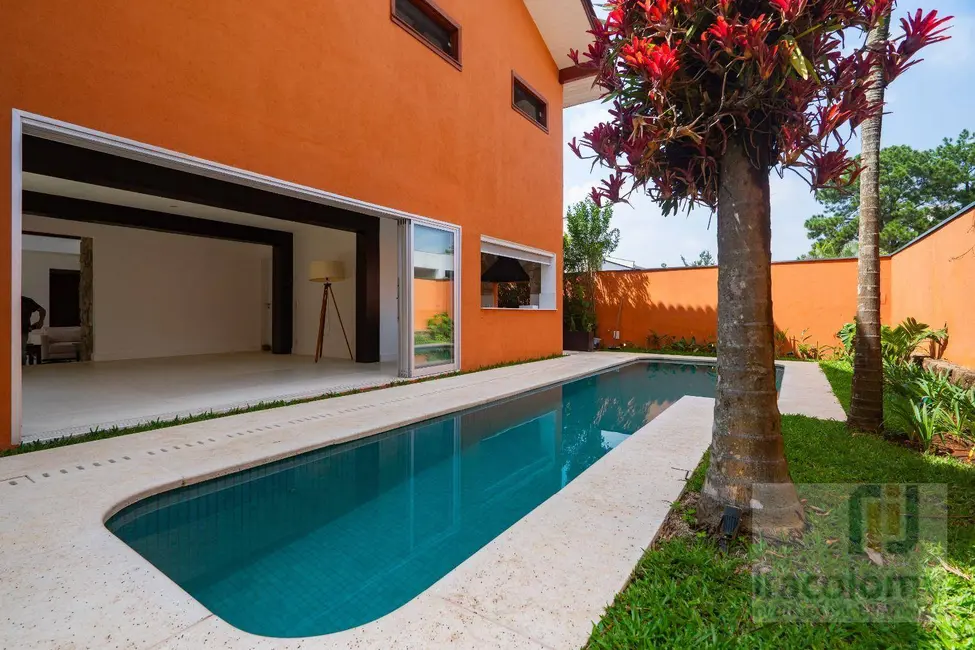 Casa de Condomínio com 5 quartos à venda, 560m2 em Barueri - SP - imagem 2 Foto 2 de Casa de Condomínio com 5 quartos à venda, 560m2 em Barueri - SP