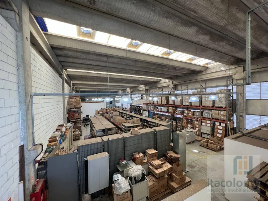 Foto 2 de Armazém / Galpão à venda, 1050m2 em Tamboré, Santana De Parnaiba - SP