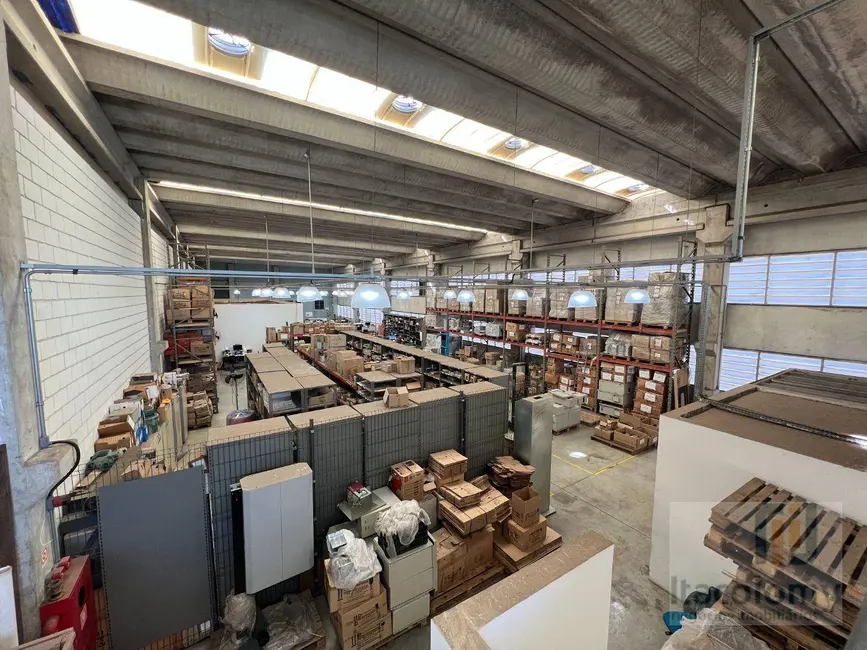 Foto 8 de Armazém / Galpão à venda, 1050m2 em Tamboré, Santana De Parnaiba - SP