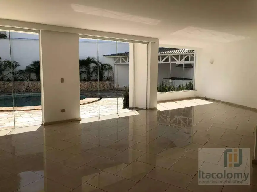 Foto 3 de Casa de Condomínio com 3 quartos à venda, 588m2 em Barueri - SP