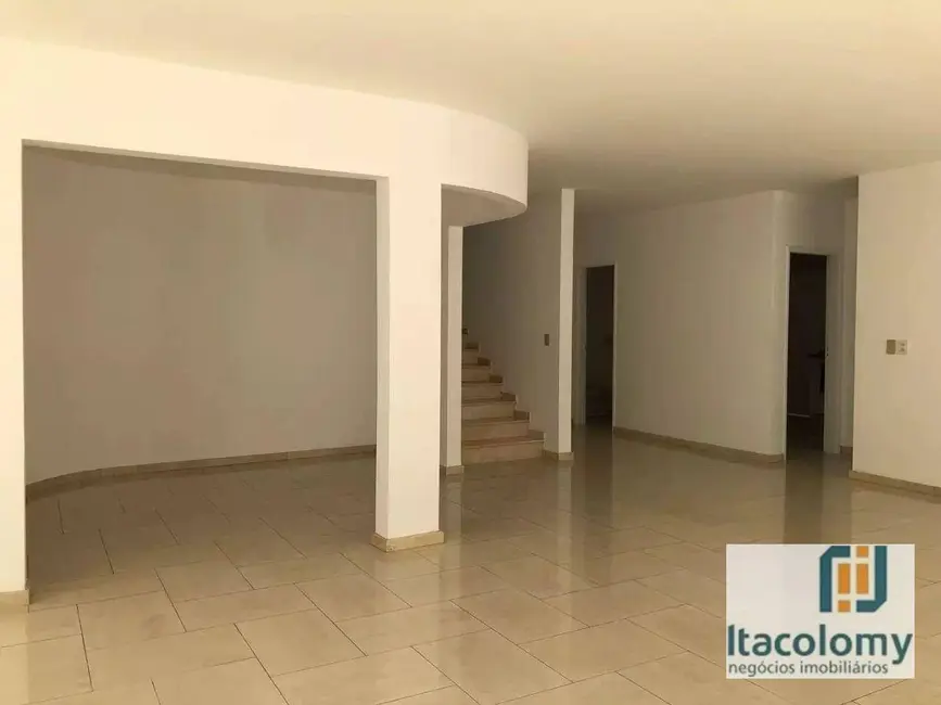 Foto 4 de Casa de Condomínio com 3 quartos à venda, 588m2 em Barueri - SP