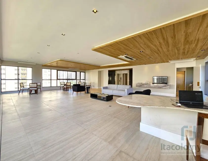 Foto 9 de Apartamento com 3 quartos à venda, 290m2 em Vila Nova Conceição, São Paulo - SP