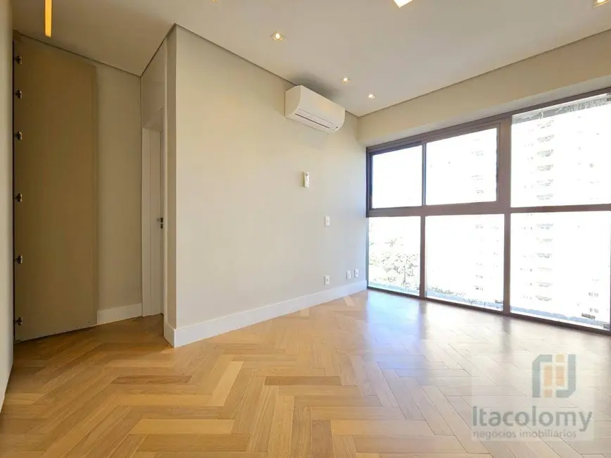 Foto 7 de Apartamento com 3 quartos à venda, 290m2 em Vila Nova Conceição, São Paulo - SP