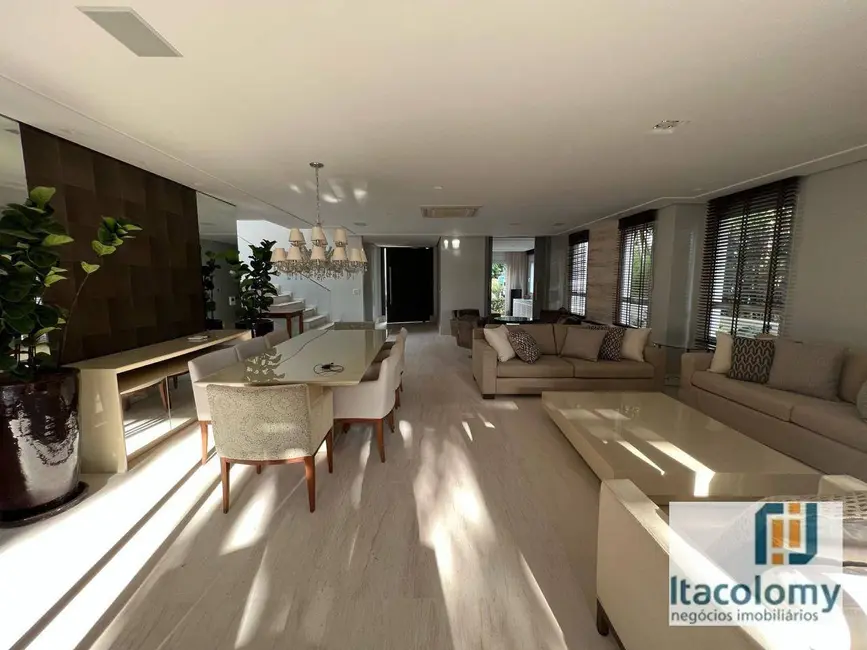 Foto 3 de Casa de Condomínio com 4 quartos à venda e para alugar, 540m2 em Santana De Parnaiba - SP