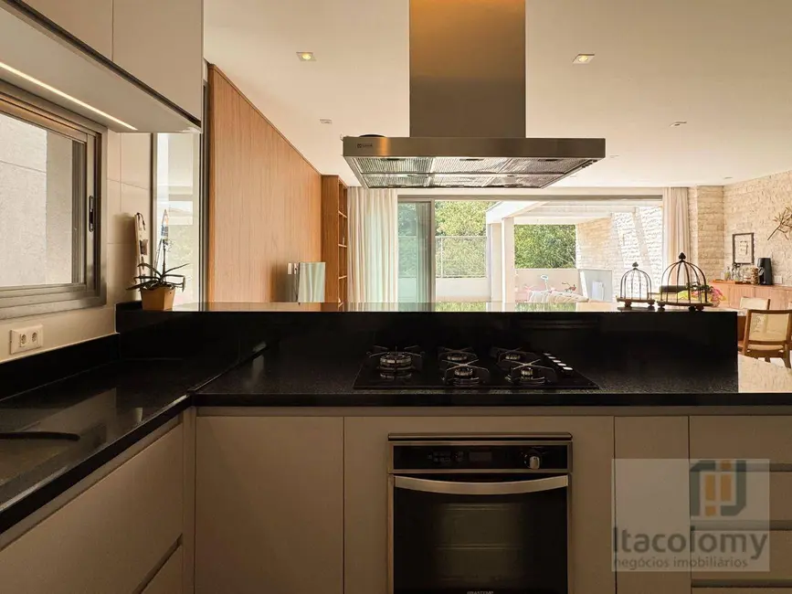 Foto 3 de Casa de Condomínio com 3 quartos à venda, 200m2 em Santana De Parnaiba - SP