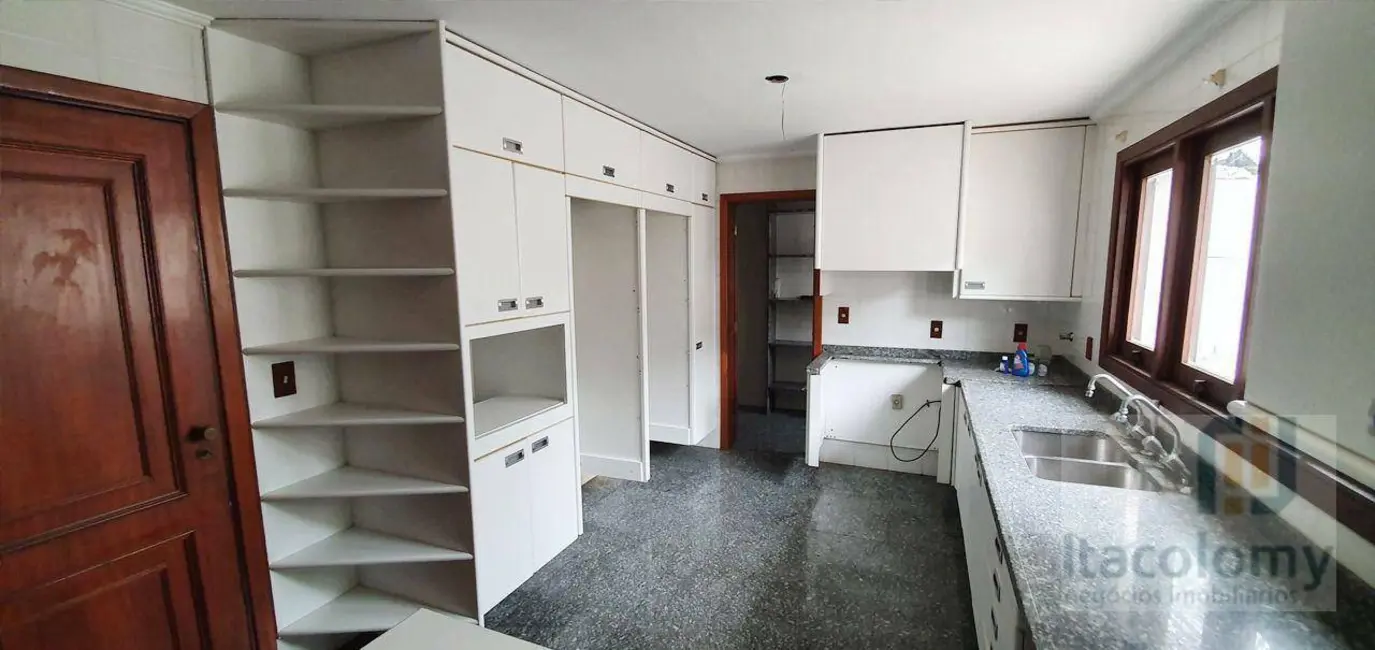 Casa de Condomínio com 4 quartos à venda, 610m2 em Barueri - SP - imagem 5 Foto 5 de Casa de Condomínio com 4 quartos à venda, 610m2 em Barueri - SP