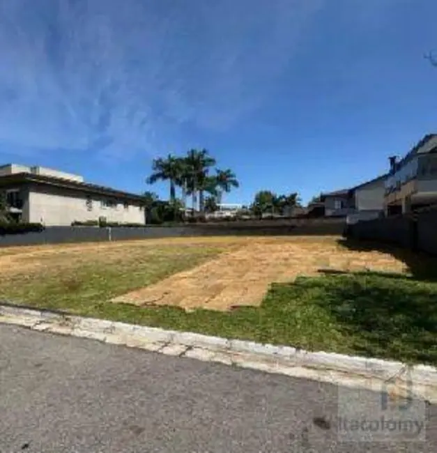 Foto 1 de Terreno / Lote à venda, 678m2 em Santana De Parnaiba - SP