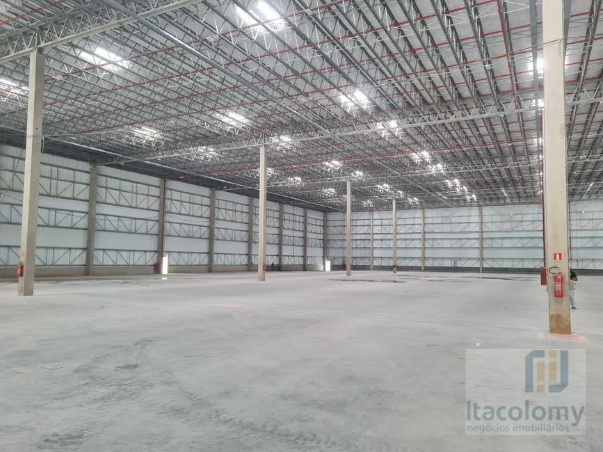 Foto 2 de Armazém / Galpão para alugar, 8183m2 em Portal das Acácias, Santana De Parnaiba - SP
