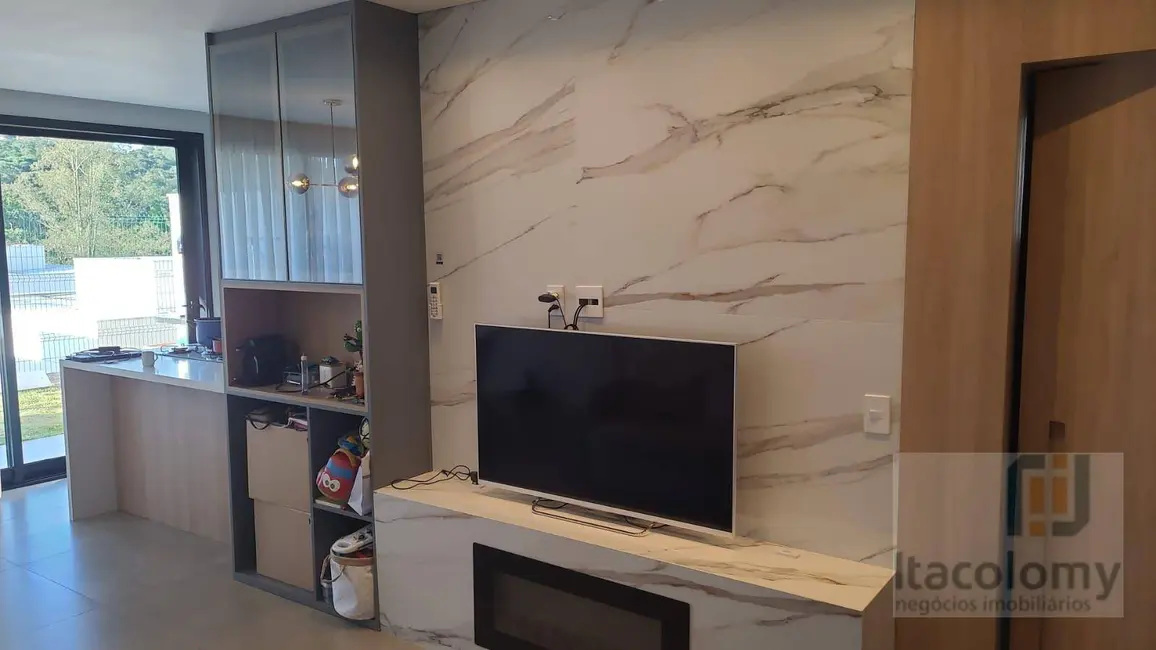 Casa de Condomínio com 3 quartos à venda, 152m2 em Tanquinho, Santana De Parnaiba - SP - imagem 2 Foto 2 de Casa de Condomínio com 3 quartos à venda, 152m2 em Tanquinho, Santana De Parnaiba - SP