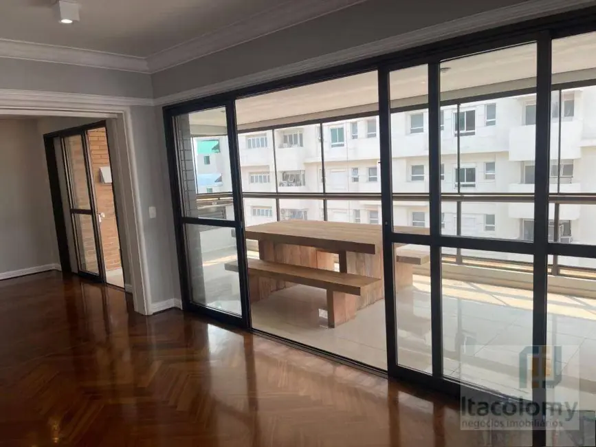 Apartamento com 4 quartos para alugar, 288m2 em Alphaville Industrial, Barueri - SP - imagem 3 Foto 3 de Apartamento com 4 quartos para alugar, 288m2 em Alphaville Industrial, Barueri - SP