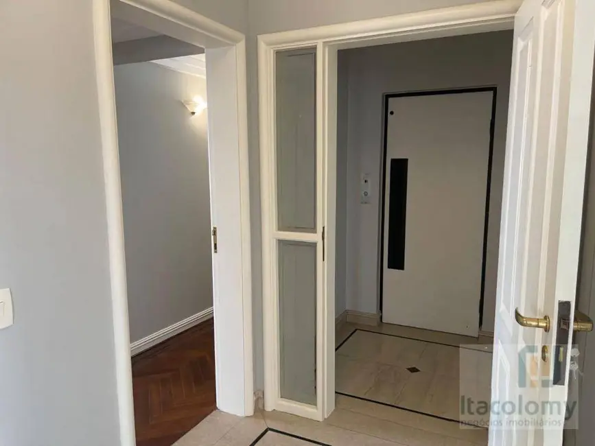 Apartamento com 4 quartos para alugar, 288m2 em Alphaville Industrial, Barueri - SP - imagem 8 Foto 8 de Apartamento com 4 quartos para alugar, 288m2 em Alphaville Industrial, Barueri - SP