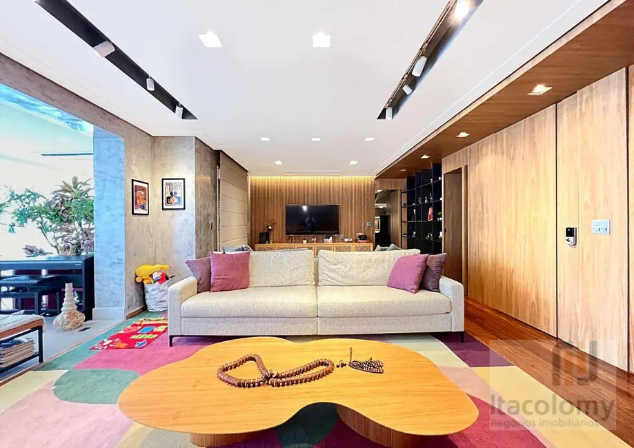 Foto 3 de Apartamento com 3 quartos à venda, 226m2 em Vila Nova Conceição, São Paulo - SP