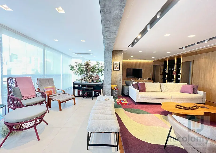 Foto 2 de Apartamento com 3 quartos à venda, 226m2 em Vila Nova Conceição, São Paulo - SP