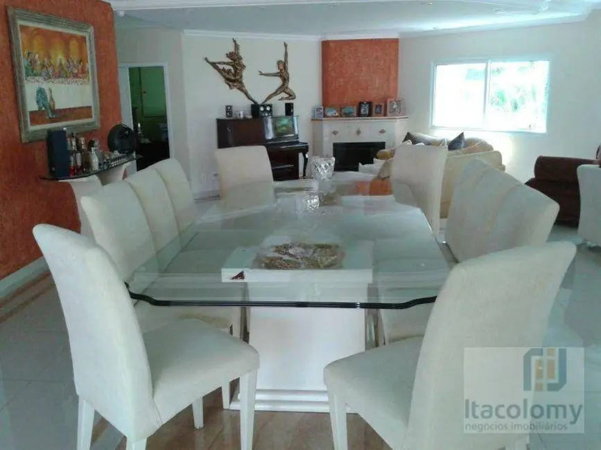 Foto 8 de Casa de Condomínio com 4 quartos à venda e para alugar, 750m2 em Santana De Parnaiba - SP