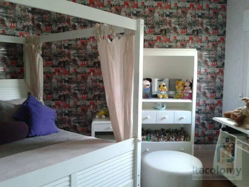 Foto 4 de Casa de Condomínio com 4 quartos à venda e para alugar, 750m2 em Santana De Parnaiba - SP