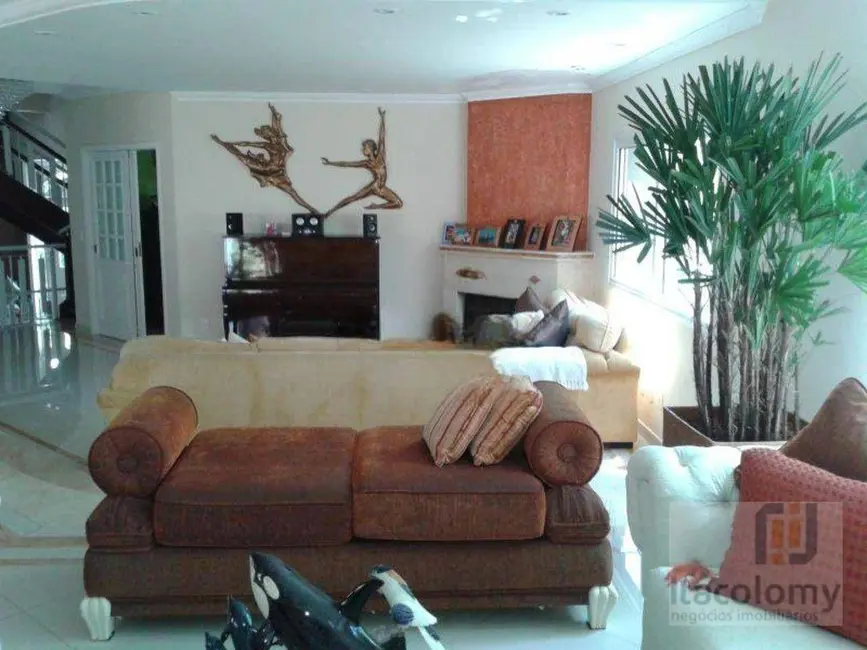 Foto 7 de Casa de Condomínio com 4 quartos à venda e para alugar, 750m2 em Santana De Parnaiba - SP