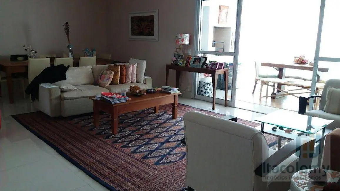 Foto 2 de Apartamento com 4 quartos para alugar, 207m2 em Alphaville Industrial, Barueri - SP