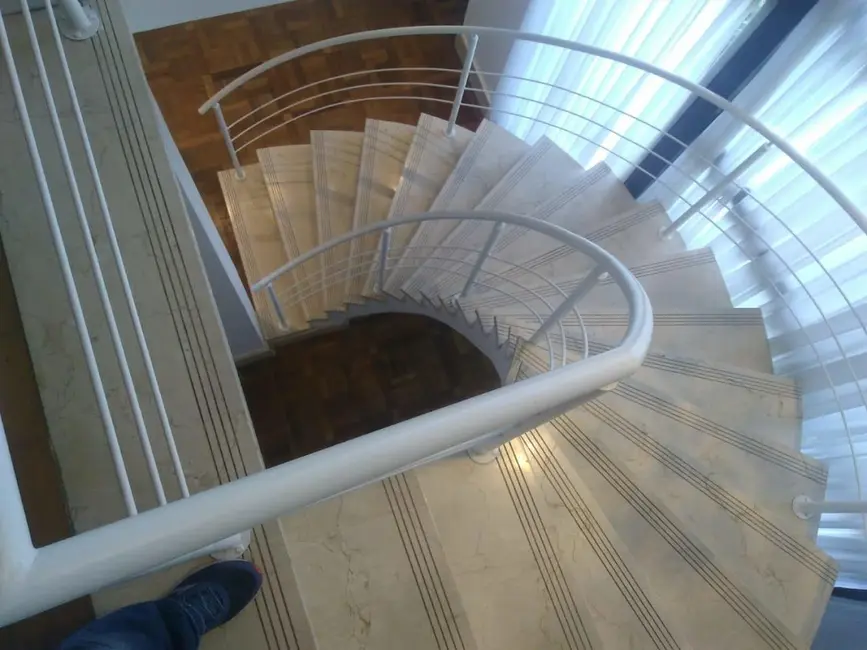 Foto 4 de Casa de Condomínio com 4 quartos para alugar, 1500m2 em Residencial Tamboré, Barueri - SP