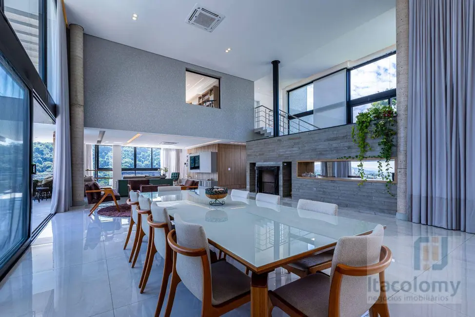 Foto 4 de Casa de Condomínio com 4 quartos à venda e para alugar, 1269m2 em Santana De Parnaiba - SP