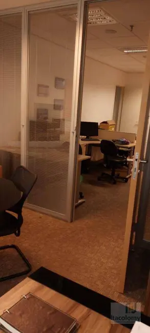 Foto 8 de Sala Comercial à venda, 42m2 em Empresarial 18 do Forte, Barueri - SP