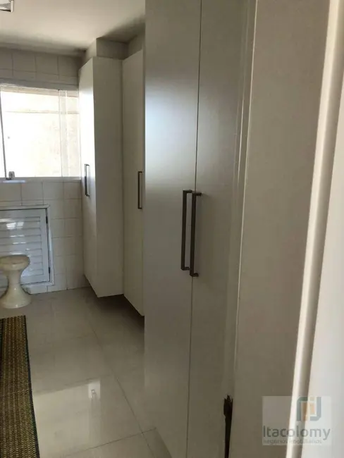 Foto 8 de Apartamento com 3 quartos à venda, 258m2 em Barueri - SP