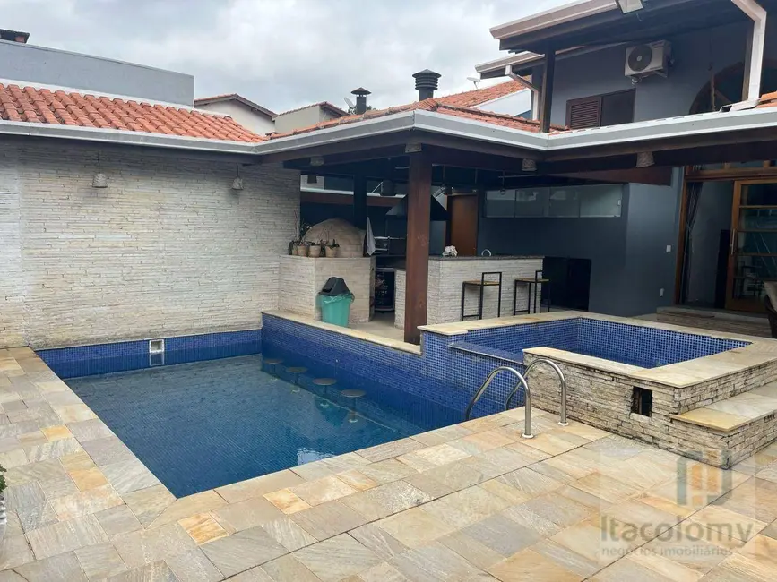 Foto 4 de Casa de Condomínio com 4 quartos à venda, 360m2 em Santana De Parnaiba - SP