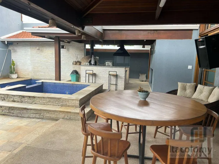 Foto 3 de Casa de Condomínio com 4 quartos à venda, 360m2 em Santana De Parnaiba - SP