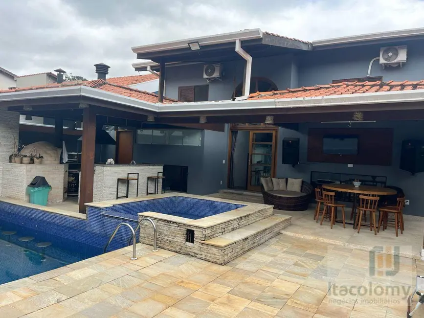 Foto 2 de Casa de Condomínio com 4 quartos à venda, 360m2 em Santana De Parnaiba - SP