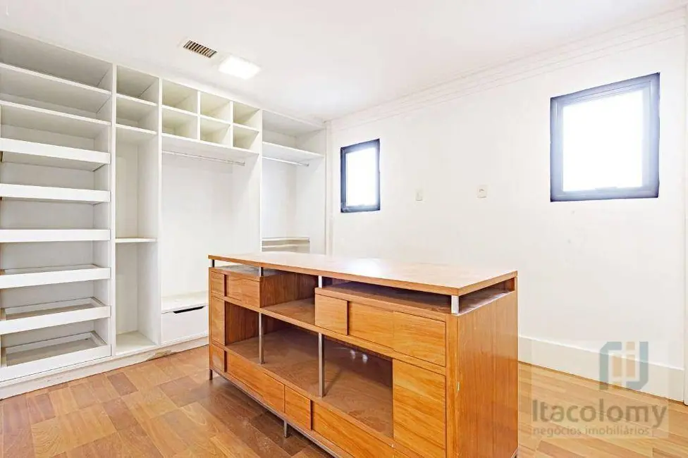 Foto 7 de Casa de Condomínio com 3 quartos para alugar, 1100m2 em Barueri - SP