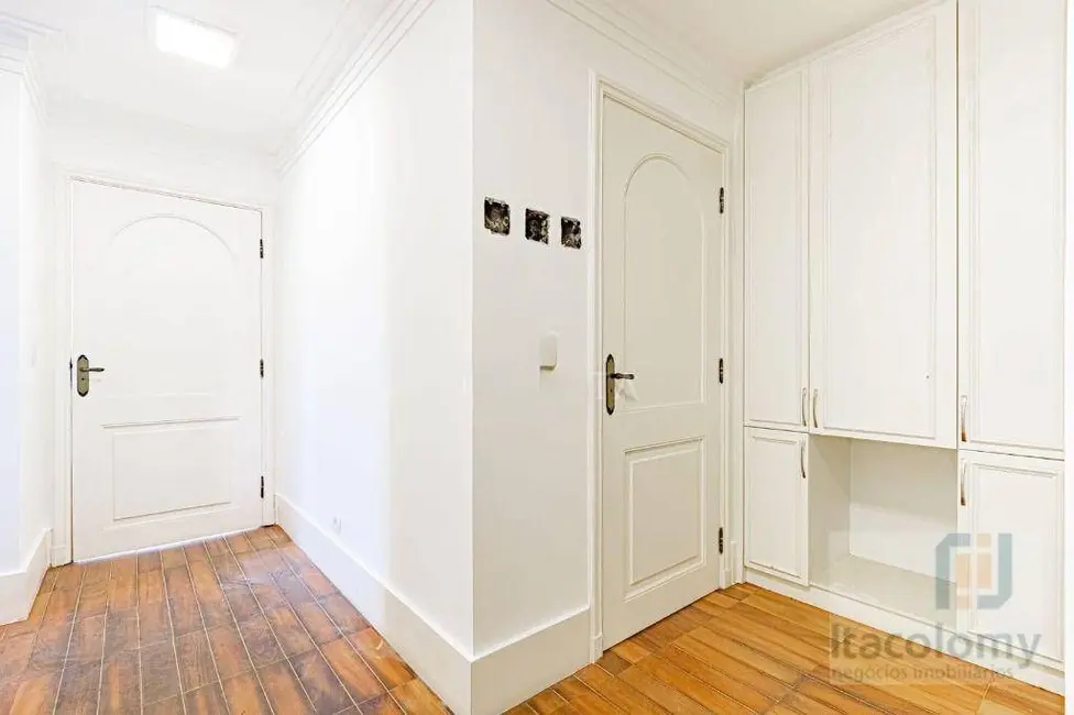 Foto 9 de Casa de Condomínio com 3 quartos para alugar, 1100m2 em Barueri - SP