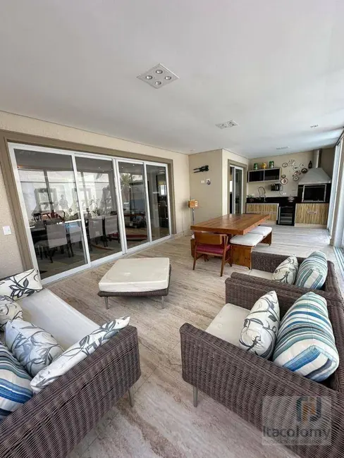 Foto 9 de Casa de Condomínio com 4 quartos à venda e para alugar, 441m2 em Santana De Parnaiba - SP