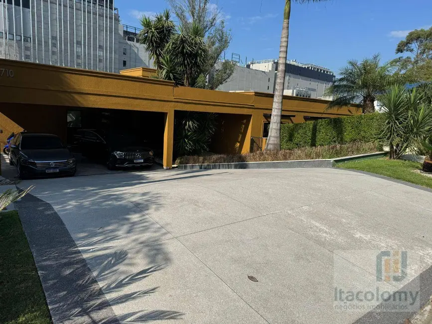 Foto 1 de Casa de Condomínio com 3 quartos à venda e para alugar, 1588m2 em Residencial Tamboré, Barueri - SP