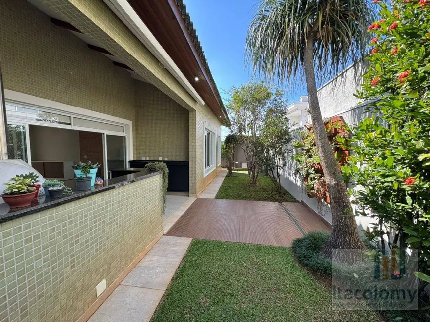Foto 2 de Casa de Condomínio com 3 quartos à venda e para alugar, 483m2 em Santana De Parnaiba - SP