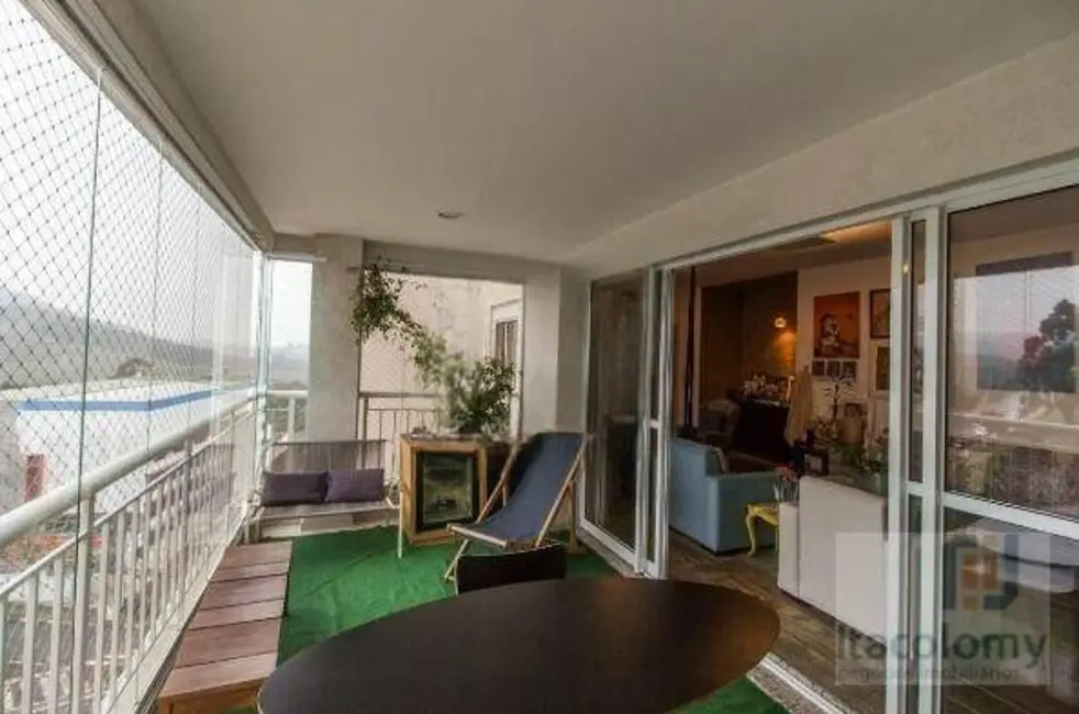 Apartamento com 3 quartos à venda, 132m2 em Santana De Parnaiba - SP - imagem 5 Foto 5 de Apartamento com 3 quartos à venda, 132m2 em Santana De Parnaiba - SP