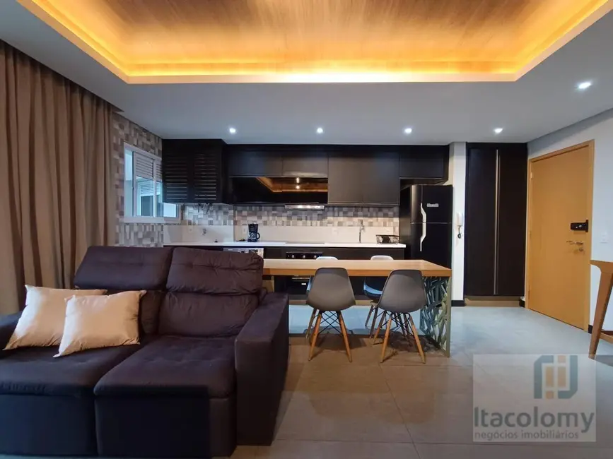 Foto 2 de Apartamento com 1 quarto para alugar, 50m2 em Empresarial 18 do Forte, Barueri - SP