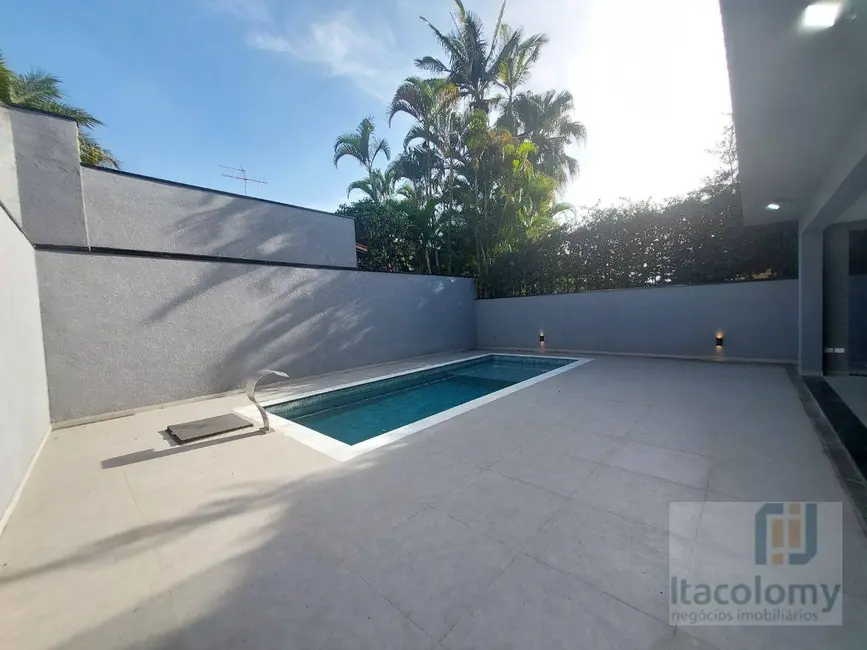 Casa de Condomínio com 4 quartos à venda, 360m2 em Santana De Parnaiba - SP - imagem 4 Foto 4 de Casa de Condomínio com 4 quartos à venda, 360m2 em Santana De Parnaiba - SP