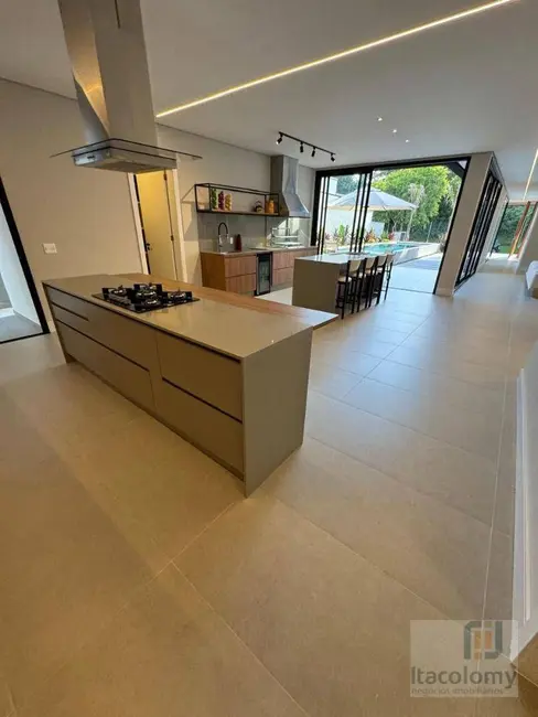 Foto 6 de Casa de Condomínio com 5 quartos à venda e para alugar, 550m2 em Santana De Parnaiba - SP