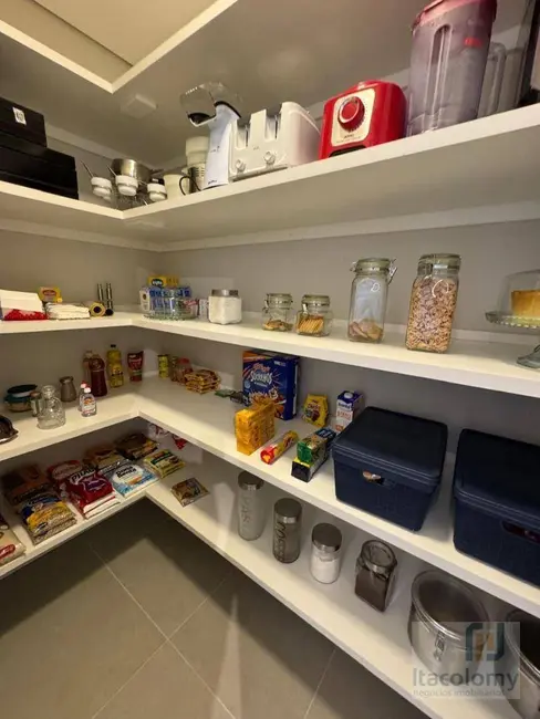 Foto 9 de Casa de Condomínio com 5 quartos à venda e para alugar, 550m2 em Santana De Parnaiba - SP