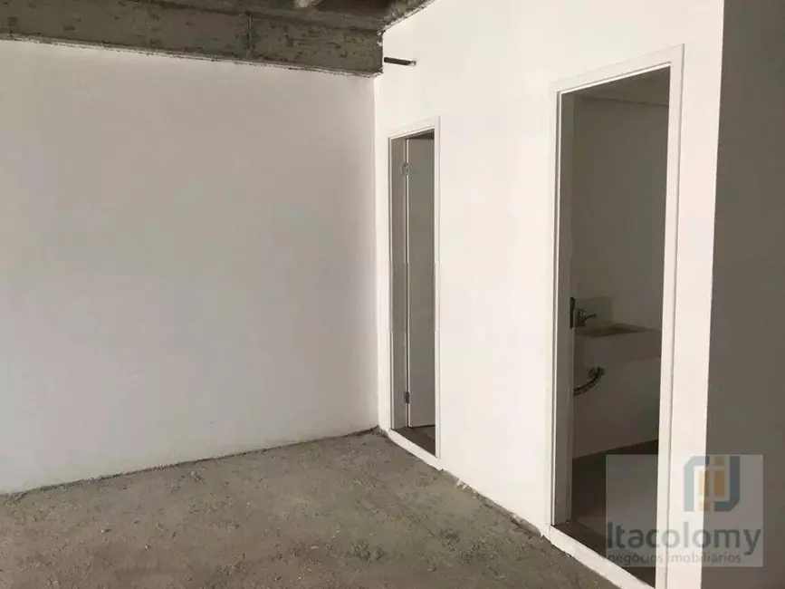 Foto 2 de Sala Comercial à venda, 66m2 em Barueri - SP