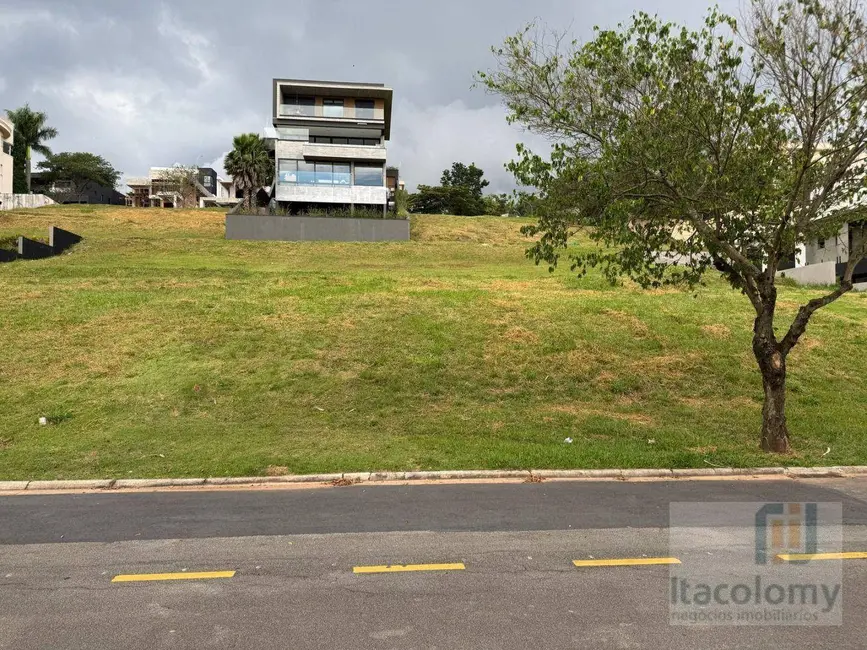 Foto 1 de Terreno / Lote à venda, 490m2 em Santana De Parnaiba - SP