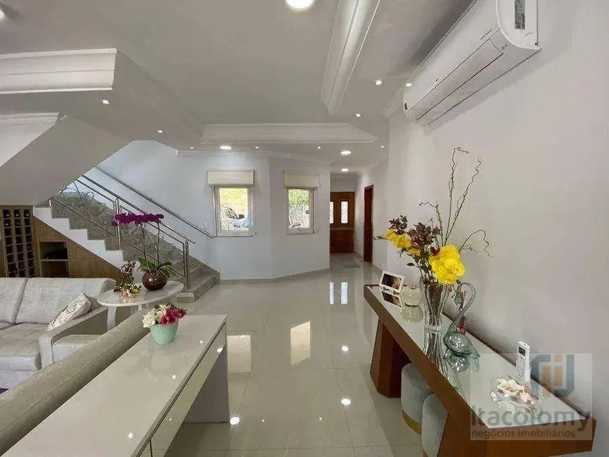 Foto 1 de Casa de Condomínio com 3 quartos à venda, 460m2 em Parque Sinai, Santana De Parnaiba - SP