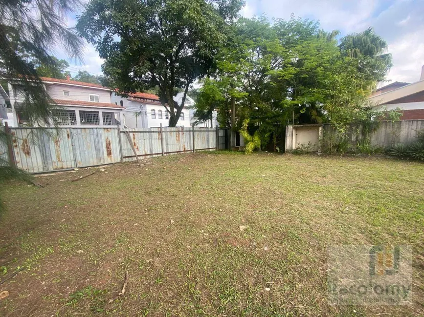 Foto 2 de Terreno / Lote à venda, 630m2 em Santana De Parnaiba - SP