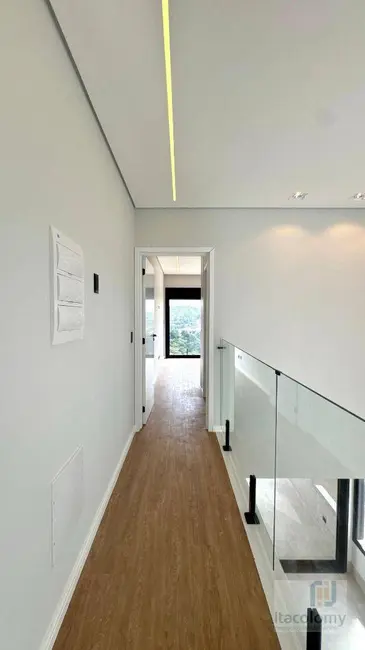 Casa de Condomínio com 4 quartos à venda, 420m2 em Sítio do Rosário, Santana De Parnaiba - SP - imagem 7 Foto 7 de Casa de Condomínio com 4 quartos à venda, 420m2 em Sítio do Rosário, Santana De Parnaiba - SP