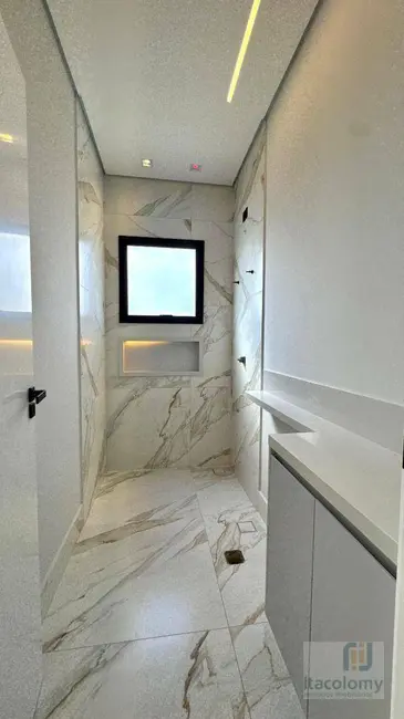 Casa de Condomínio com 4 quartos à venda, 420m2 em Sítio do Rosário, Santana De Parnaiba - SP - imagem 5 Foto 5 de Casa de Condomínio com 4 quartos à venda, 420m2 em Sítio do Rosário, Santana De Parnaiba - SP