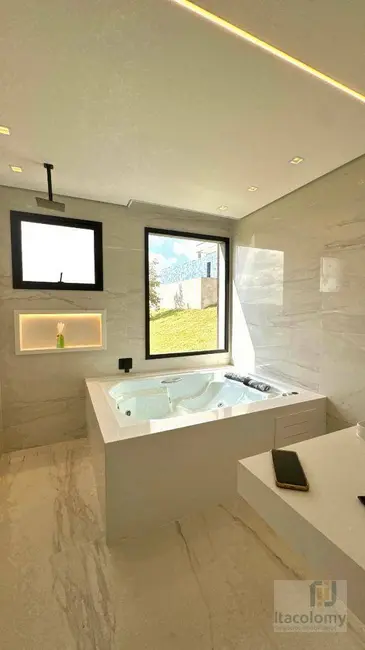 Foto 4 de Casa de Condomínio com 3 quartos à venda, 378m2 em Sítio do Rosário, Santana De Parnaiba - SP