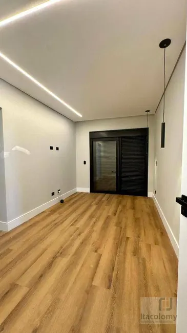 Foto 7 de Casa de Condomínio com 3 quartos à venda, 378m2 em Sítio do Rosário, Santana De Parnaiba - SP