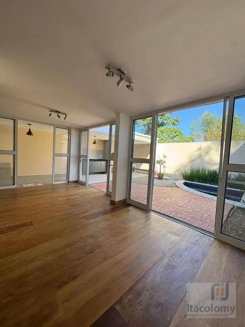 Foto 2 de Casa de Condomínio com 3 quartos à venda, 165m2 em Tamboré, Santana De Parnaiba - SP